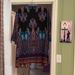 Kimono with wide sleeves